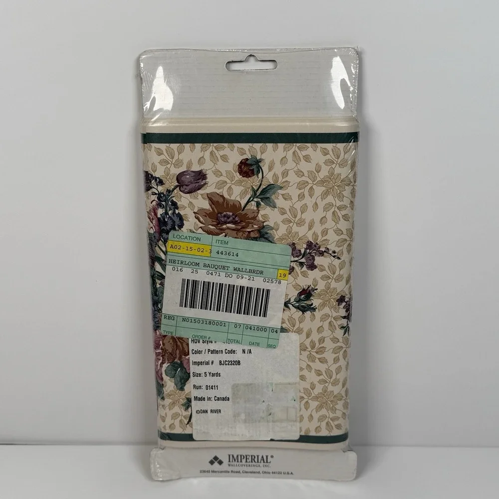 Domestications Wallpaper Border 9 Inch 5 Yards Pre-Pasted Heirloom Floral Flower